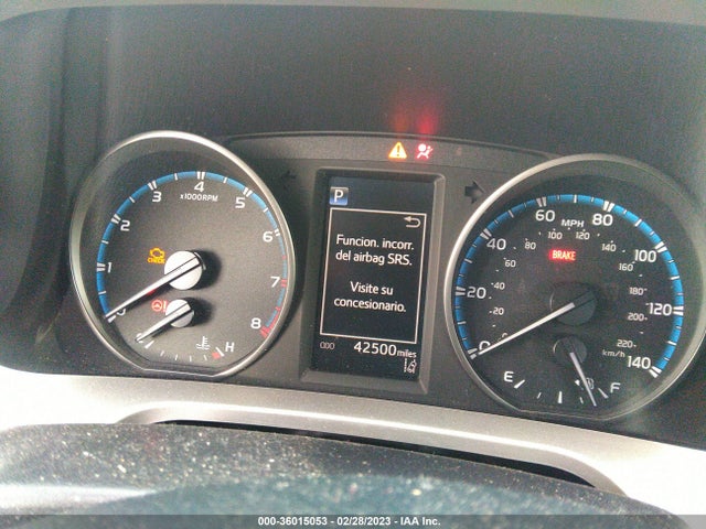 2018 Toyota RAV4, VIN: JTMZFREV2JD130693