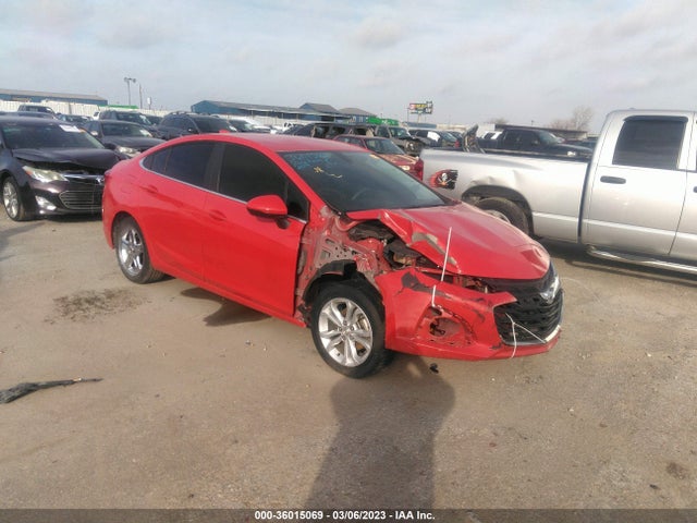Chevrolet CRUZE LT 2019 1G1BE5SM8K7124589 Image 1