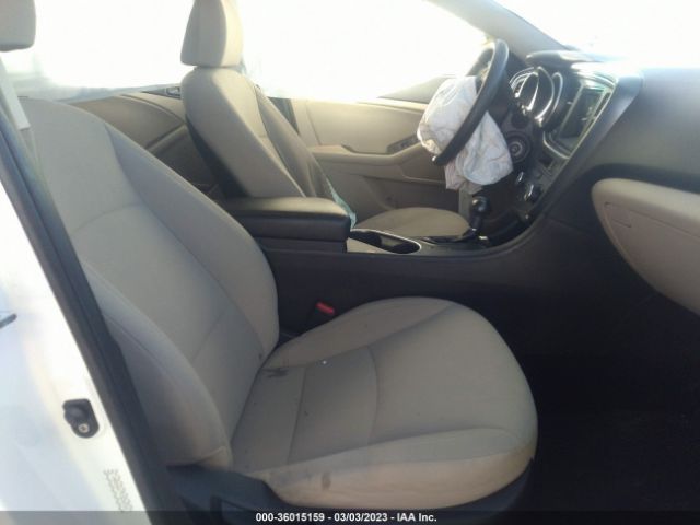KNAGM4A77F5650538 KIA Optima Lx