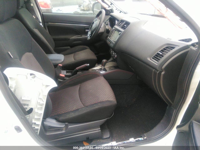 JA4AP3AU0JU007568 Mitsubishi Outlander Sport 2.0