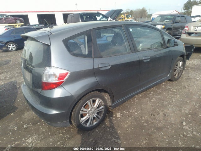 2011 HONDA FIT SPORT VIN: JHMGE8H54BC008097