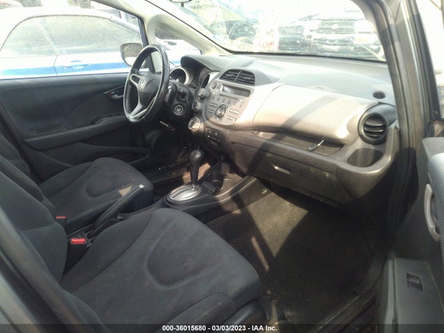 2011 HONDA FIT SPORT VIN: JHMGE8H54BC008097