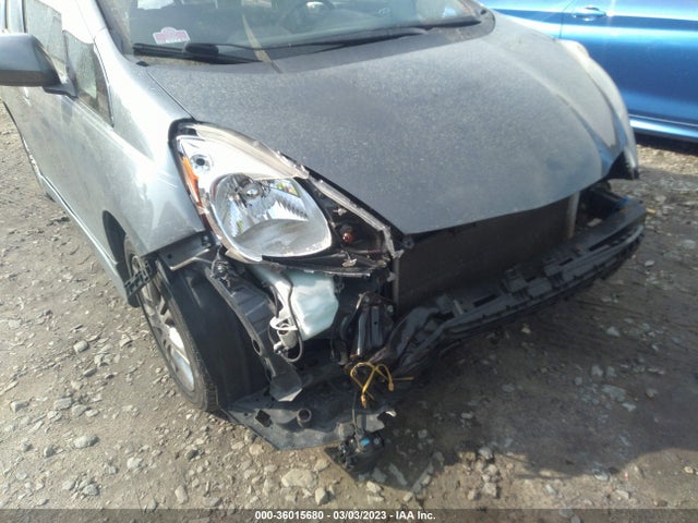 2011 HONDA FIT SPORT VIN: JHMGE8H54BC008097