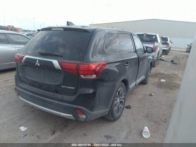 JA4AD2A3XJJ000414 Mitsubishi Outlander Es