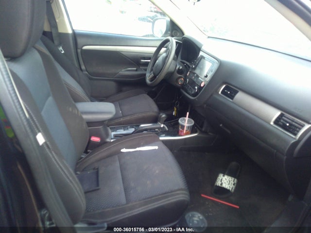 JA4AD2A3XJJ000414 Mitsubishi Outlander Es
