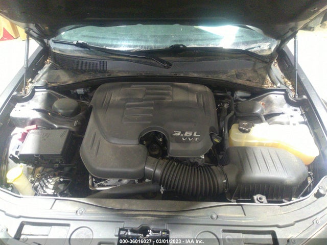2C3CCAGG5KH648899 Chrysler 300