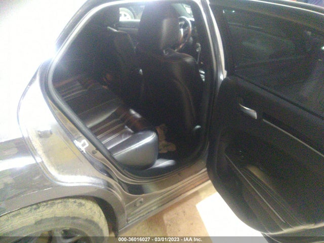 2C3CCAGG5KH648899 Chrysler 300