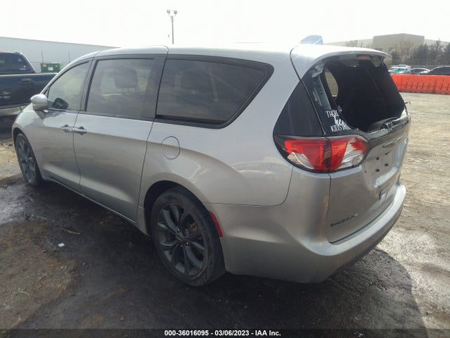 2018 Chrysler Pacifica Touring Plus მანქანა იყიდება აუქციონზე, vin: 2C4RC1FG7JR357806, აუქციონის ნომერი: 36016095
