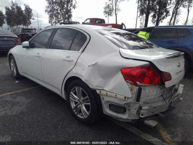 2015 Infiniti Q40, VIN: JN1CV6AP5FM502388