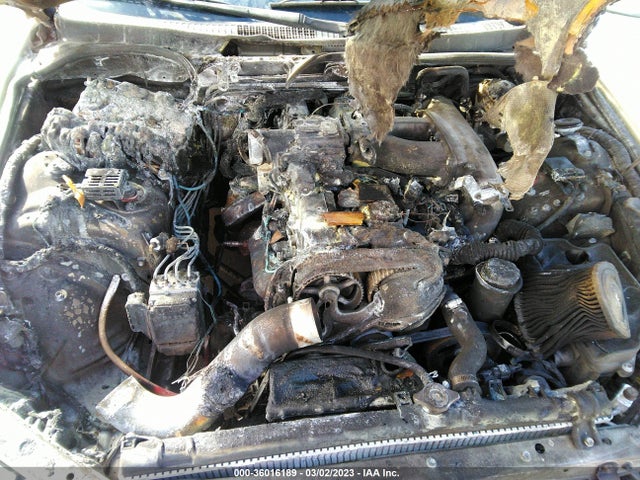 2002 LEXUS IS 300 VIN: JTHBD192120062712