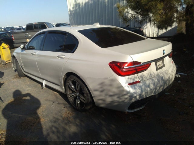 BMW 7 Series 740i 2016 WBA7E2C57GG547008 Image 3