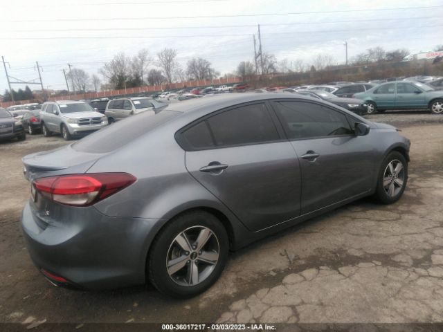 3KPFL4A70JE240002 KIA FORTE S