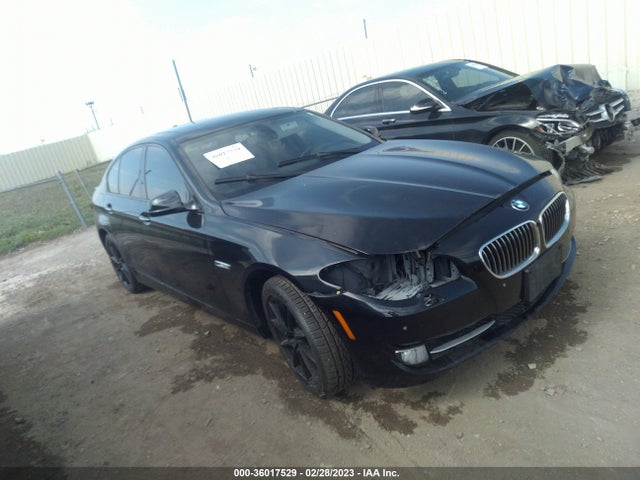 BMW 5 Series 528i 2011 WBAFR1C55BC260860 Image 1