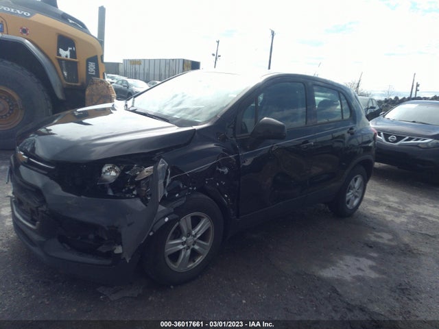 Chevrolet TRAX LS 2020 3GNCJKSB8LL214527 Image 2