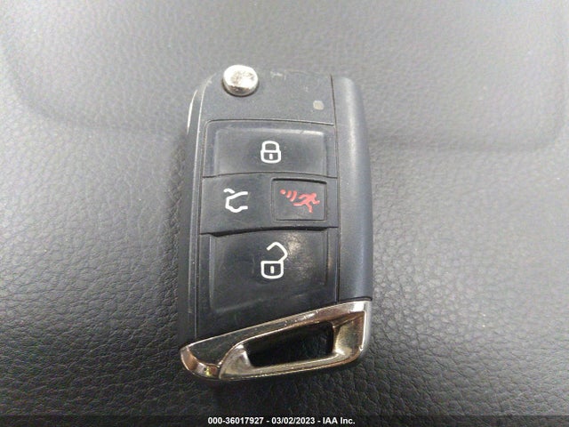 Volkswagen GOLF S 2017 3VW217AUXHM017801 Image 11