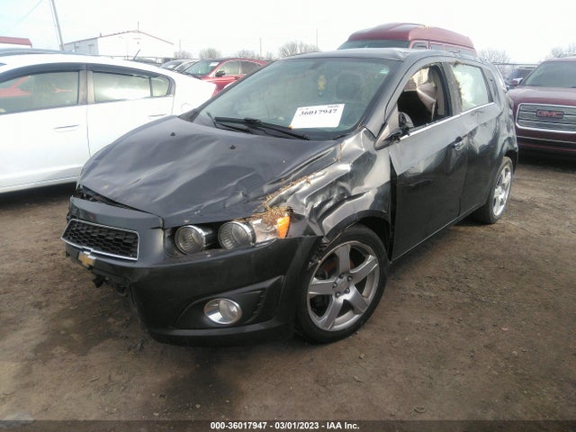 Chevrolet Sonic Ltz Auto 2015 1G1JE6SB5F4203547 Image 2