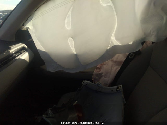 Honda HR-V LX 2022 3CZRU6H35NM744723 Image 6