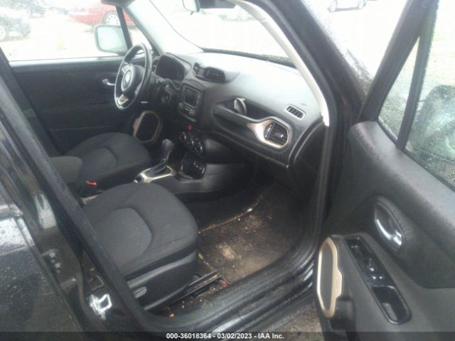 ZACCJABTXFPB88875 Jeep Renegade Latitude