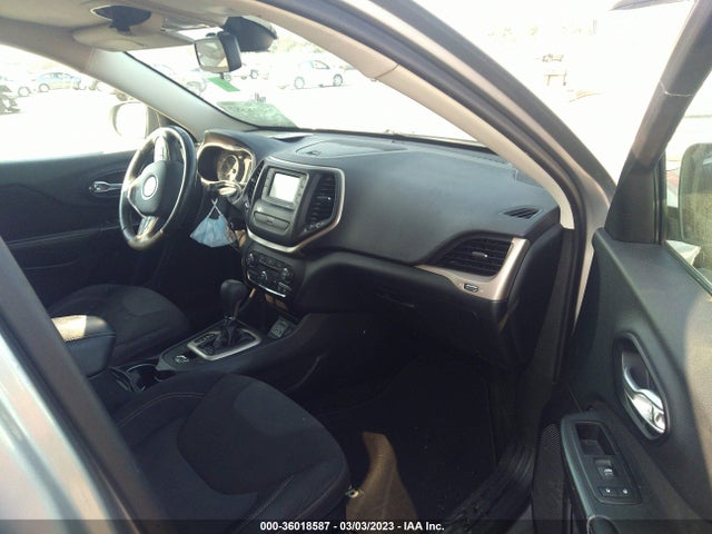 2015 JEEP CHEROKEE LATITUDE VIN: 1C4PJLCB9FW790687