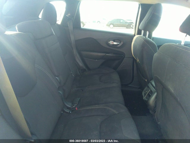 2015 JEEP CHEROKEE LATITUDE VIN: 1C4PJLCB9FW790687