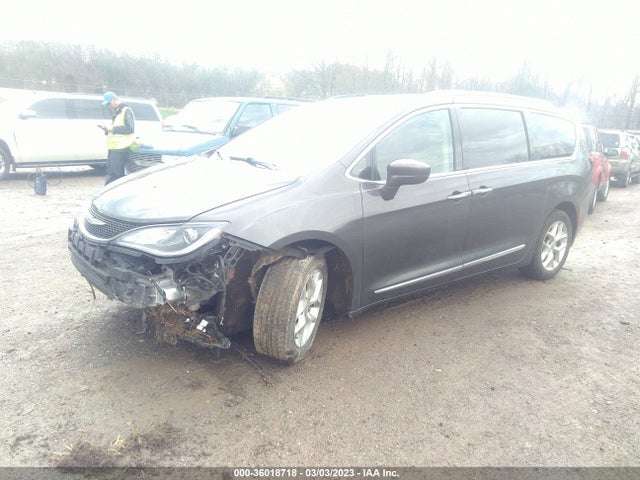 2C4RC1BG3LR107049 Chrysler Pacifica Touring L