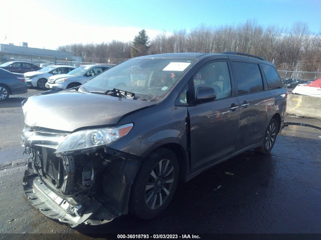 2018 TOYOTA SIENNA XLE VIN: 5TDDZ3DC4JS193202