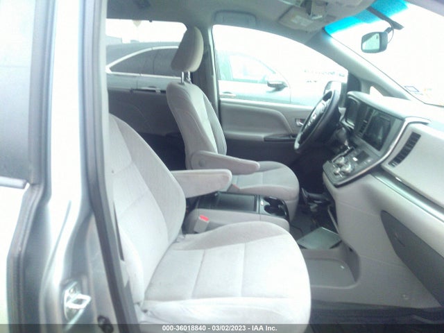 Toyota SIENNA LE 2016 5TDKK3DC2GS751018 Image 6