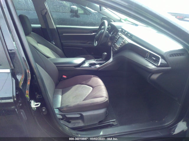 Toyota CAMRY LE 2019 4T1B11HK6KU256412 Image 5
