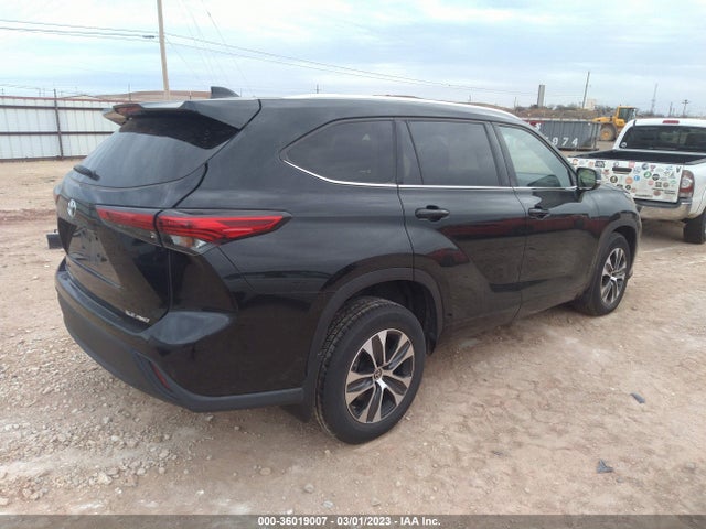 2021 Toyota Highlander, VIN: 5TDGZRBH8MS545636