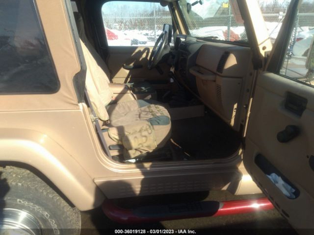 1J4FA59S7YP705674 Jeep Wrangler Sahara