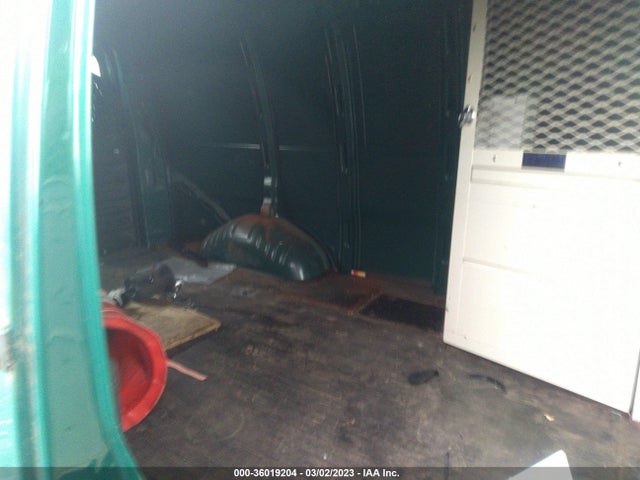 GMC SAVANA CARGO VAN 2001 1GTHG35R411154388 Image 9