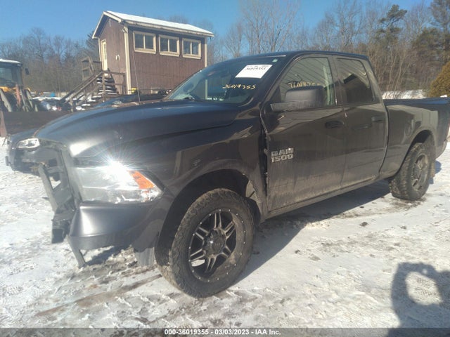 2018 RAM 1500 EXPRESS VIN: 1C6RR7FG5JS265276