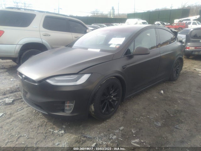Tesla Model X 90d/75d/100d 2017 5YJXCDE22HF049396 Image 2
