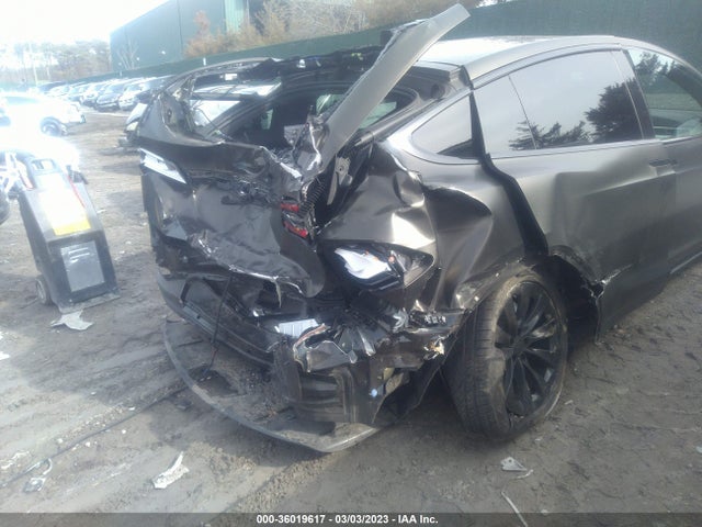 Tesla Model X 90d/75d/100d 2017 5YJXCDE22HF049396 Image 6