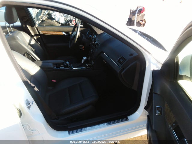 2009 MERCEDES-BENZ C-CLASS 3.5L SPORT VIN: WDDGF56X09R057585