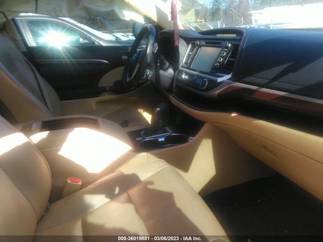 Toyota Highlander 2015 5TDDKRFH5FS090846 Image 6