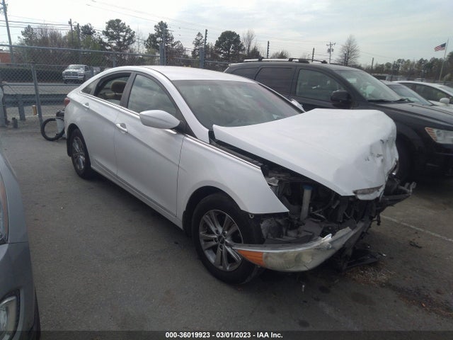 2013 HYUNDAI SONATA GLS VIN: 5NPEB4AC2DH743901