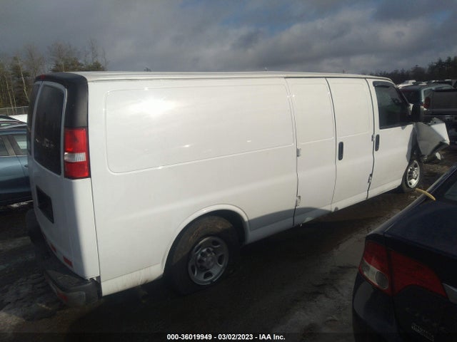 Chevrolet EXPRESS CARGO VAN 2018 1GCWGBFP9J1261273 Image 4