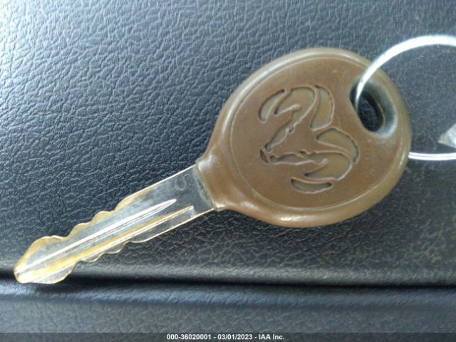 1B3HB28B98D742496 Dodge CALIBER SE