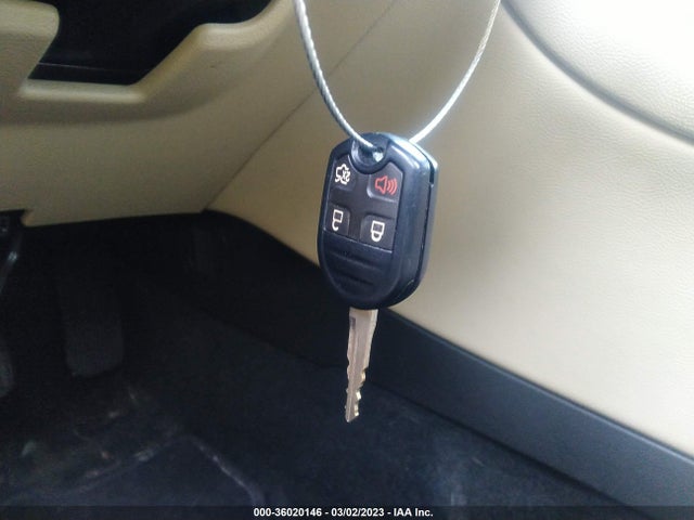2017 Ford Taurus, VIN: 1FAHP2D8XHG105776