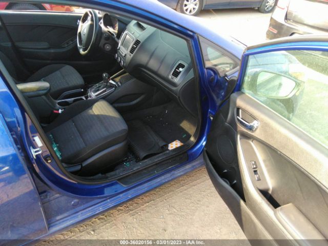 3KPFL4A78HE032895 KIA FORTE S
