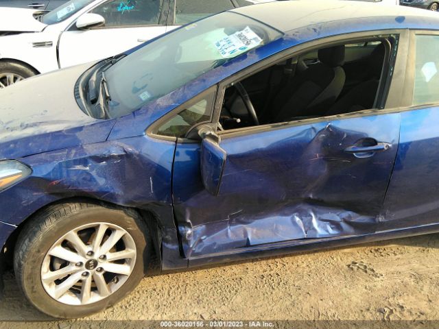 3KPFL4A78HE032895 KIA FORTE S
