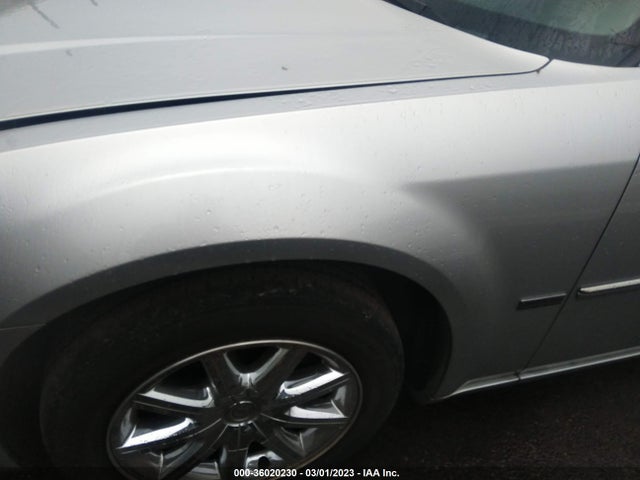 Chrysler 300 Touring Signature 2010 2C3CA5CV1AH273402 Image 6