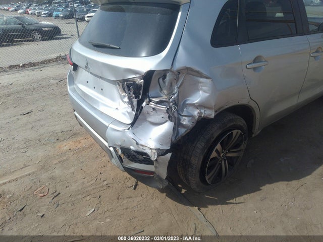 JA4AP3AU0LU010389 Mitsubishi Outlander Sport Es 2.0/sp 2.0