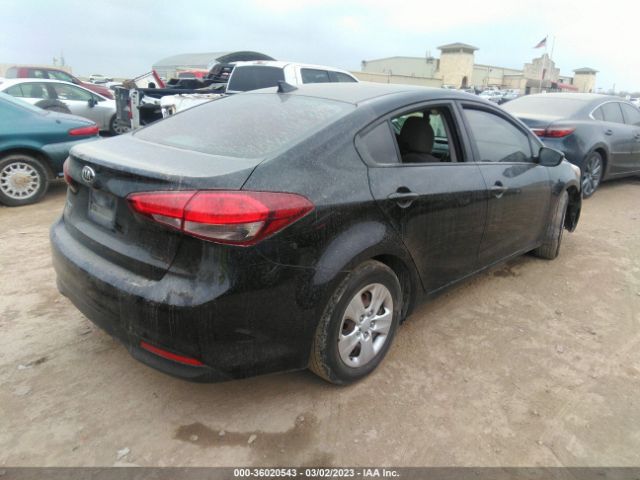 3KPFK4A7XHE150918 KIA FORTE LX