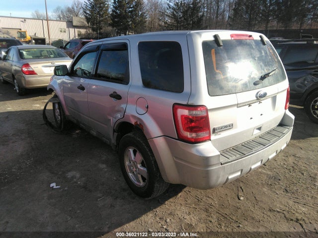 2011 FORD ESCAPE XLS VIN: 1FMCU9C75BKB35962