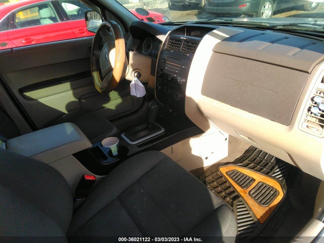 2011 FORD ESCAPE XLS VIN: 1FMCU9C75BKB35962
