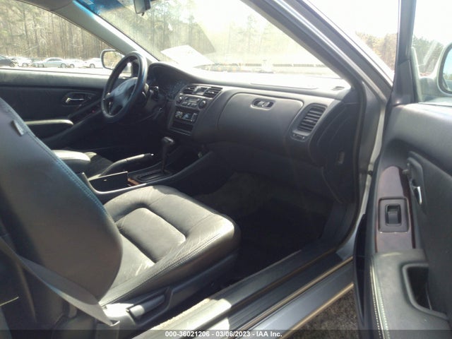 2000 HONDA ACCORD CPE EX W/LEATHER VIN: 1HGCG2251YA003736