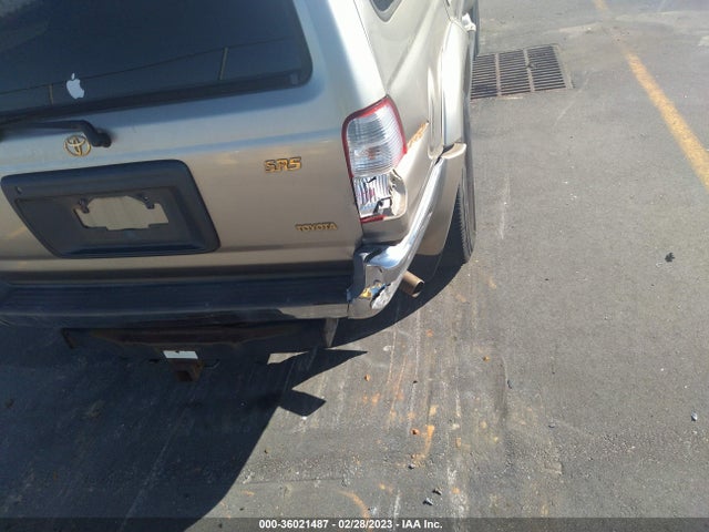 2001 TOYOTA 4RUNNER SR5 VIN: JT3GN86R210184920