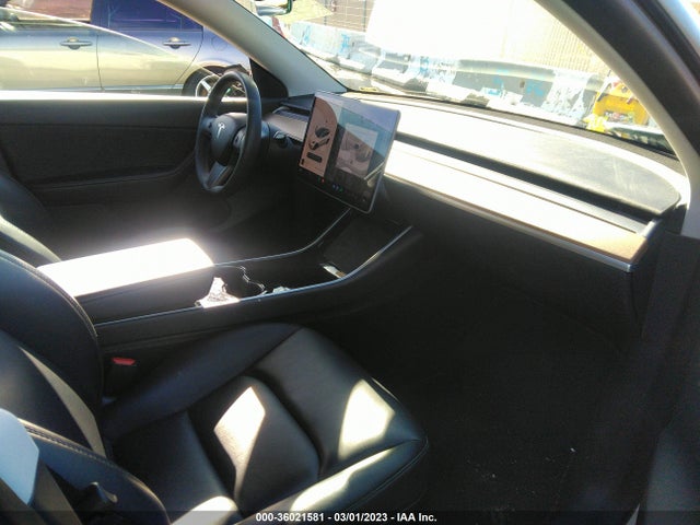 5YJYGDEF2LF001885 Tesla Model Y Long Range/performance